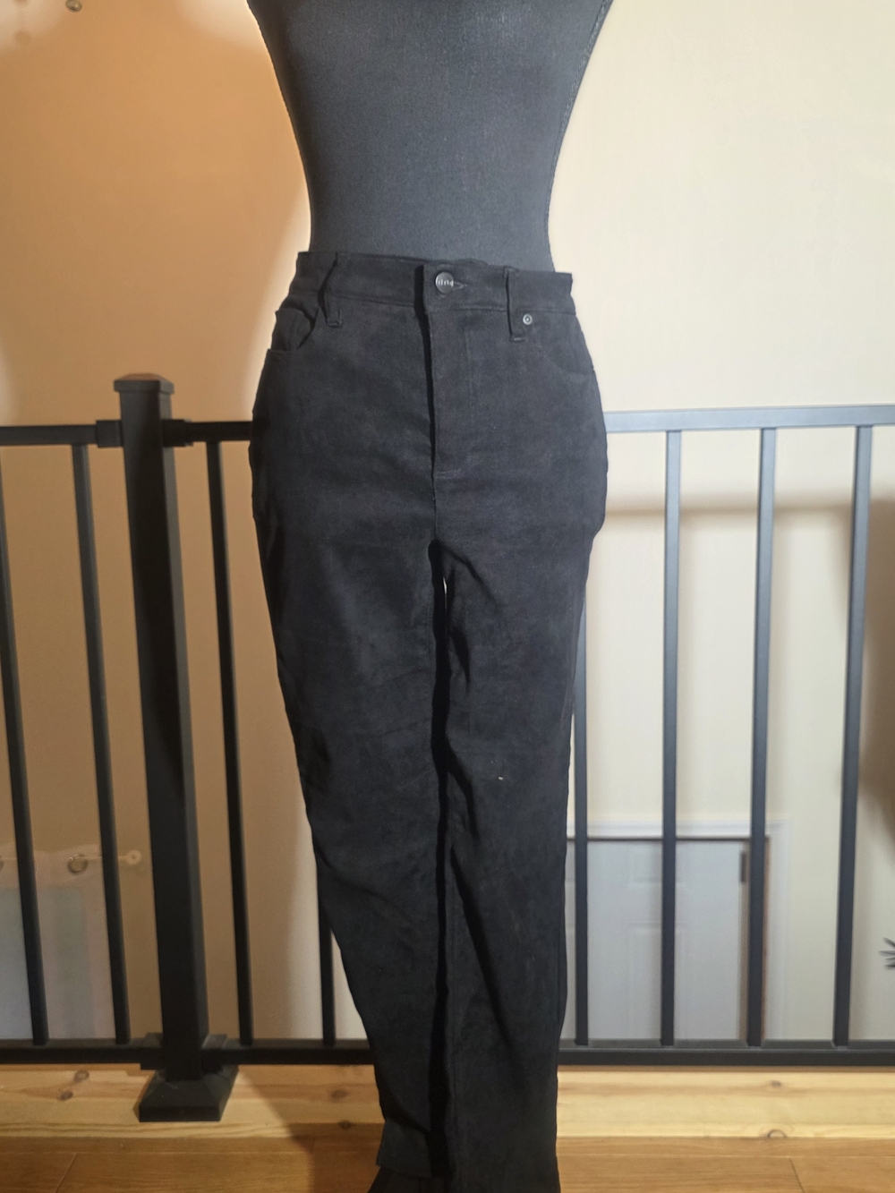 NYDJ Black Straight Leg High-Rise Jeans for Women